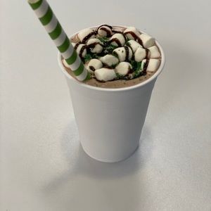 Meet your Posher, Melodee